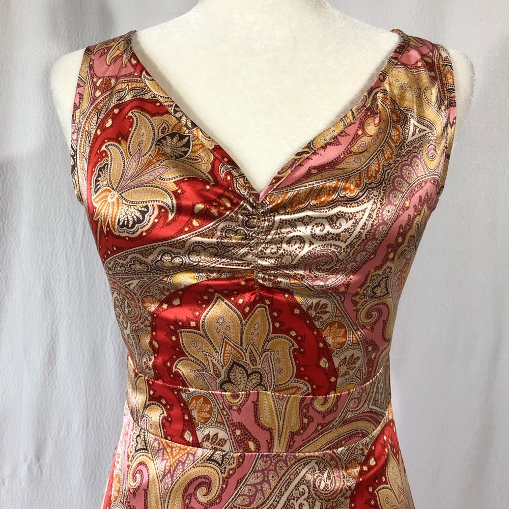 Jane Hamill Gold and Pink Paisley Silk  Dress - Picture 2 of 8